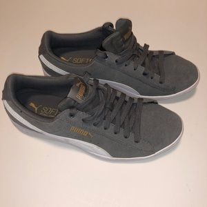 Puma Sneakers